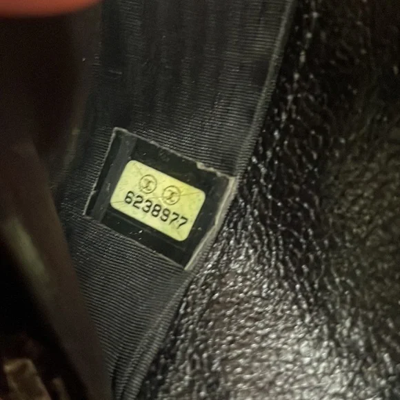 Chanel Black Caviar Leather Wallet Cash, Credit Card, Zip Coin Compartments - Picture 3 of 9